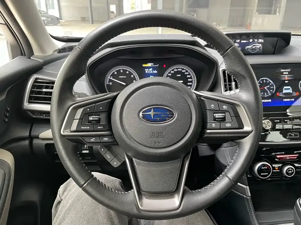Subaru Forester — фото 10