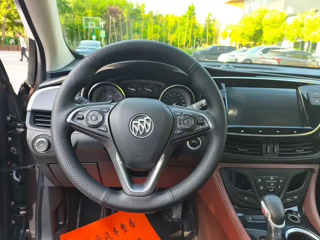 Buick Envision Plus — фото 8