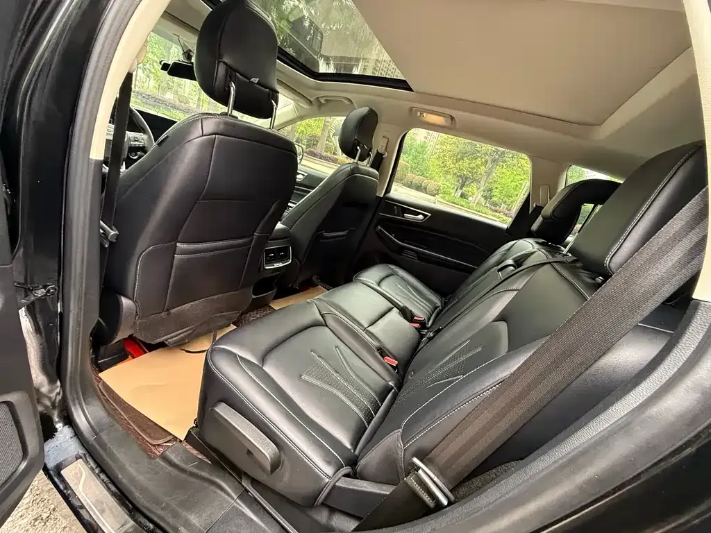 Ford Edge 2021 из CN, фото 8