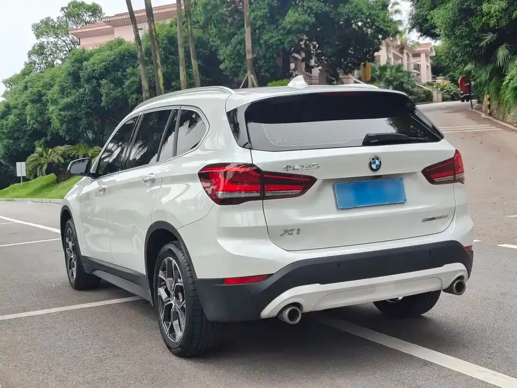 BMW X1 — фото 4