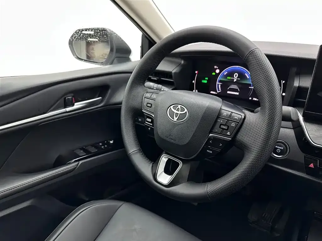 Toyota Camry 2024 из CN, фото 7