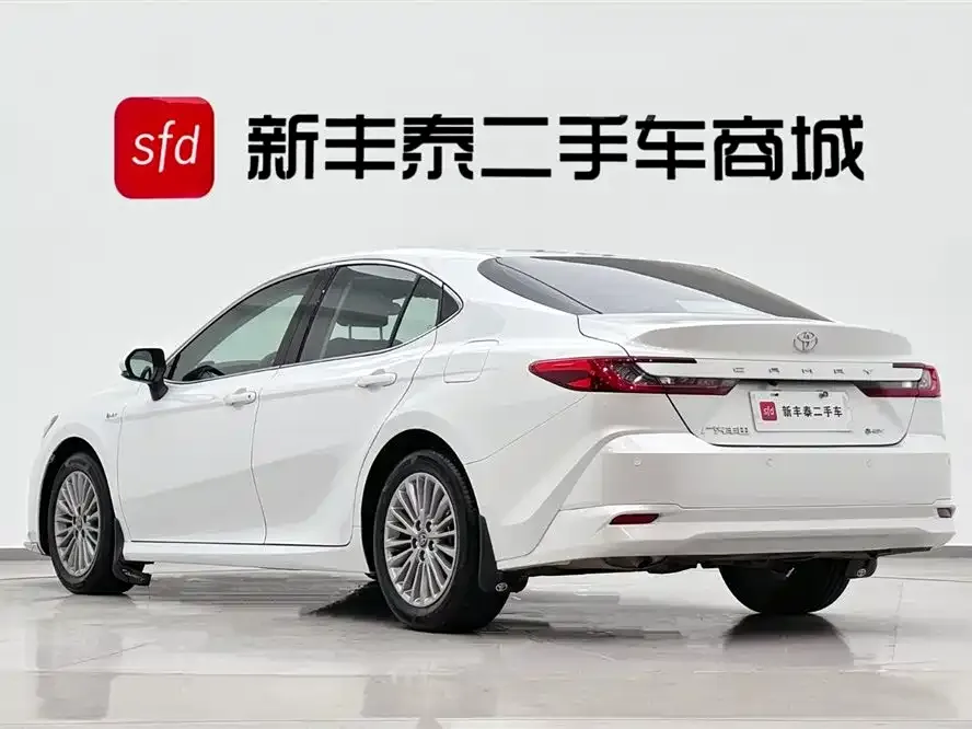 Toyota Camry 2024 из CN, фото 8