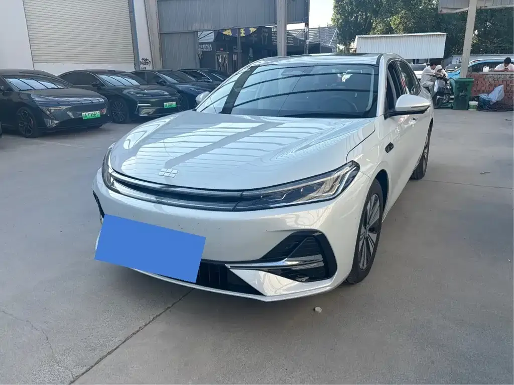 Geely 银河A7 EM