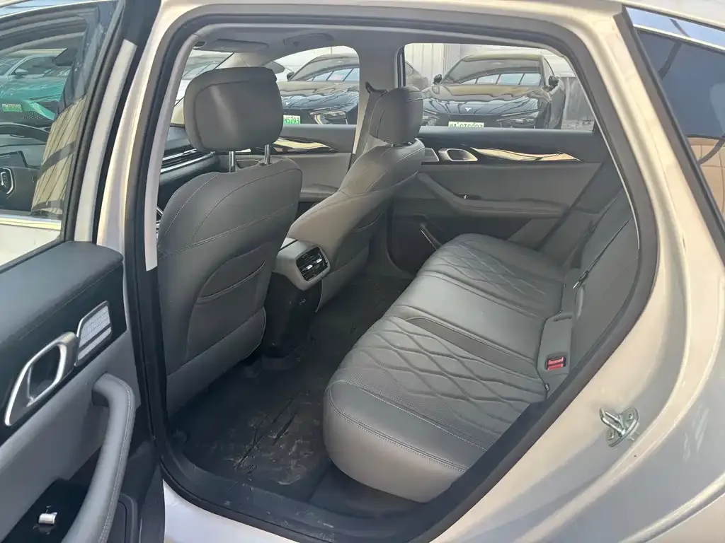 Geely 银河A7 EM 2025 из CN, фото 2