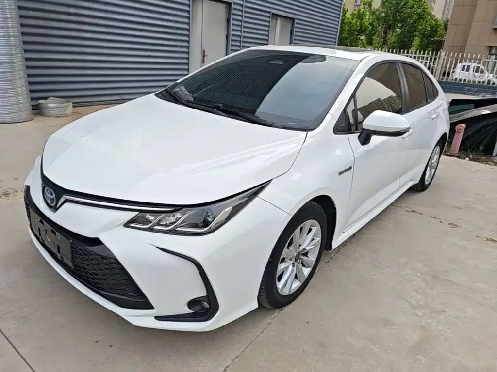 Toyota Corolla — фото 3