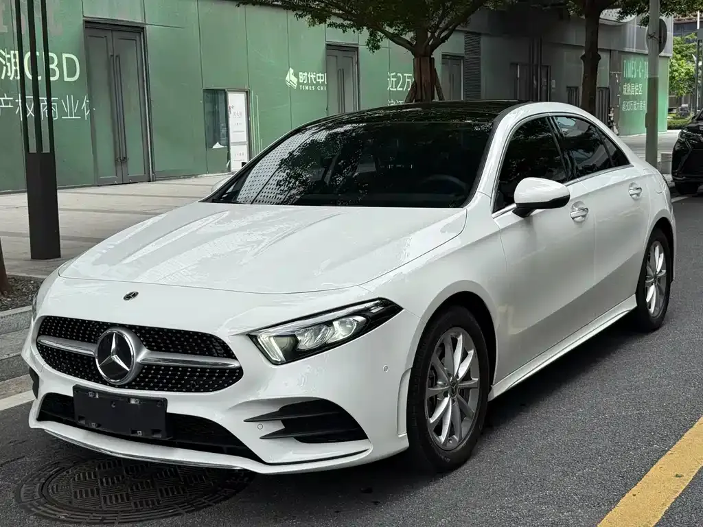 Mercedes-Benz A-Class — фото 10