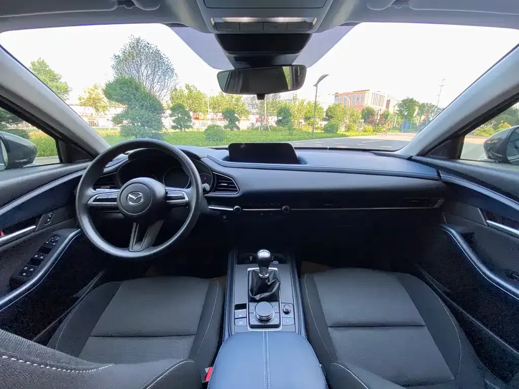 Mazda CX-30 2024 из CN, фото 3