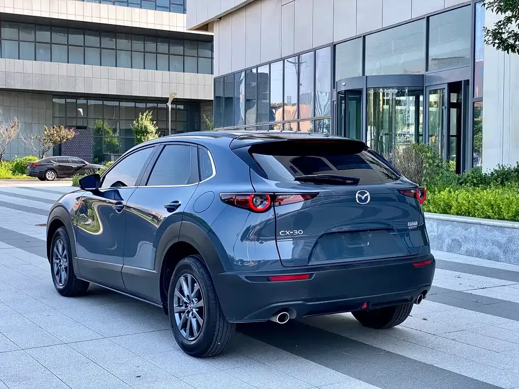 Mazda CX-30 2024 из CN, фото 5