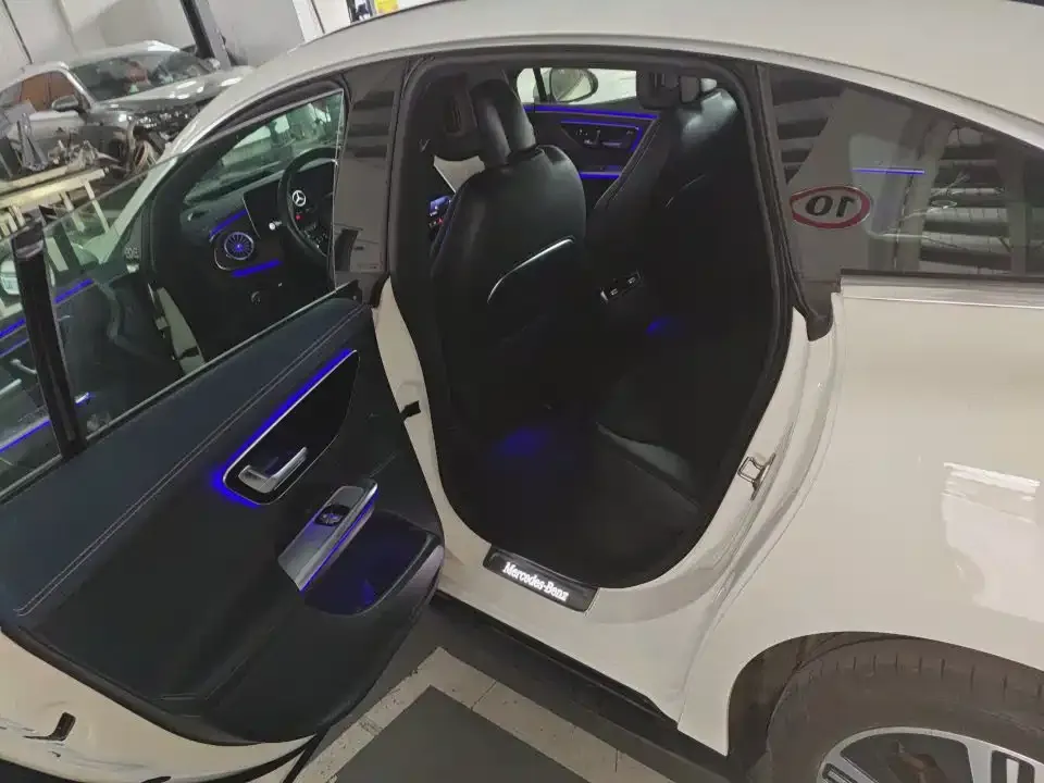Mercedes-Benz EQE 2023 из CN, фото 3