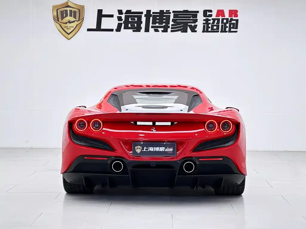 Ferrari F8 — фото 2