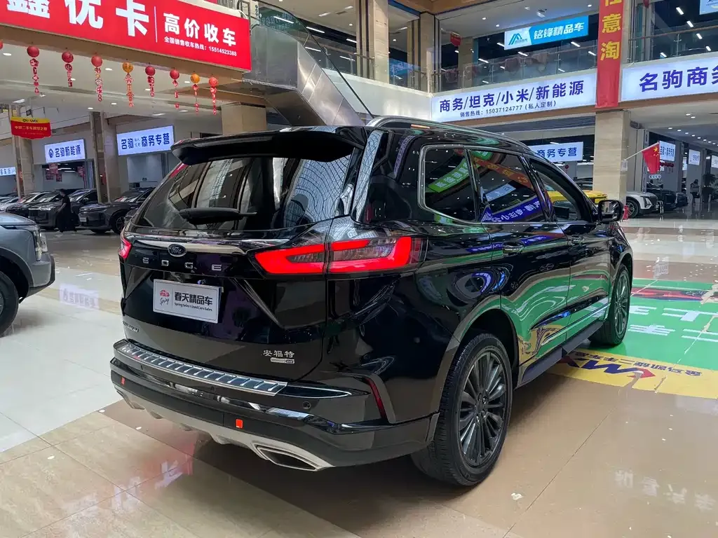 Ford Edge — фото 10