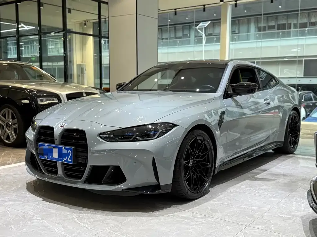 BMW M4 — фото 1