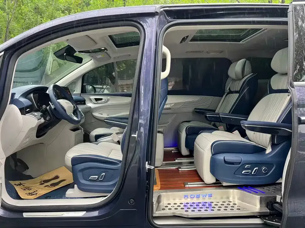Roewe iMAX8 — фото 2