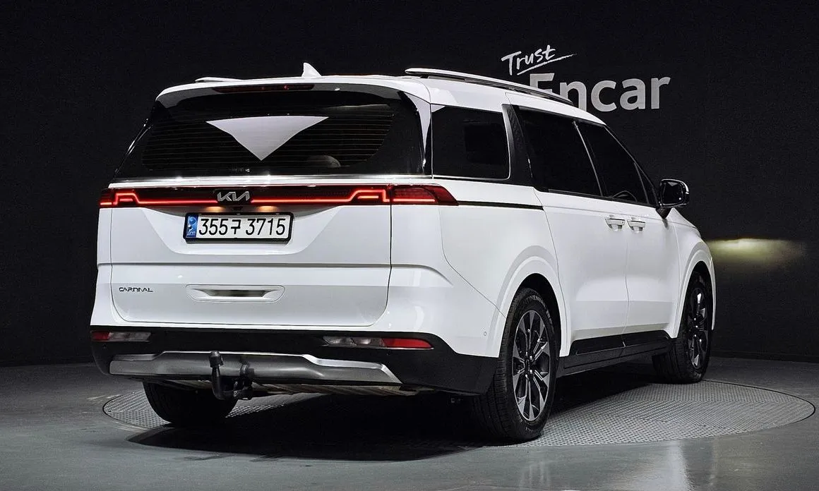 Kia Carnival — фото 2