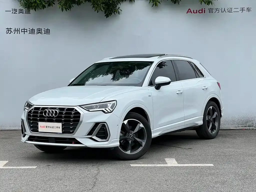 Audi Q3 — фото 1