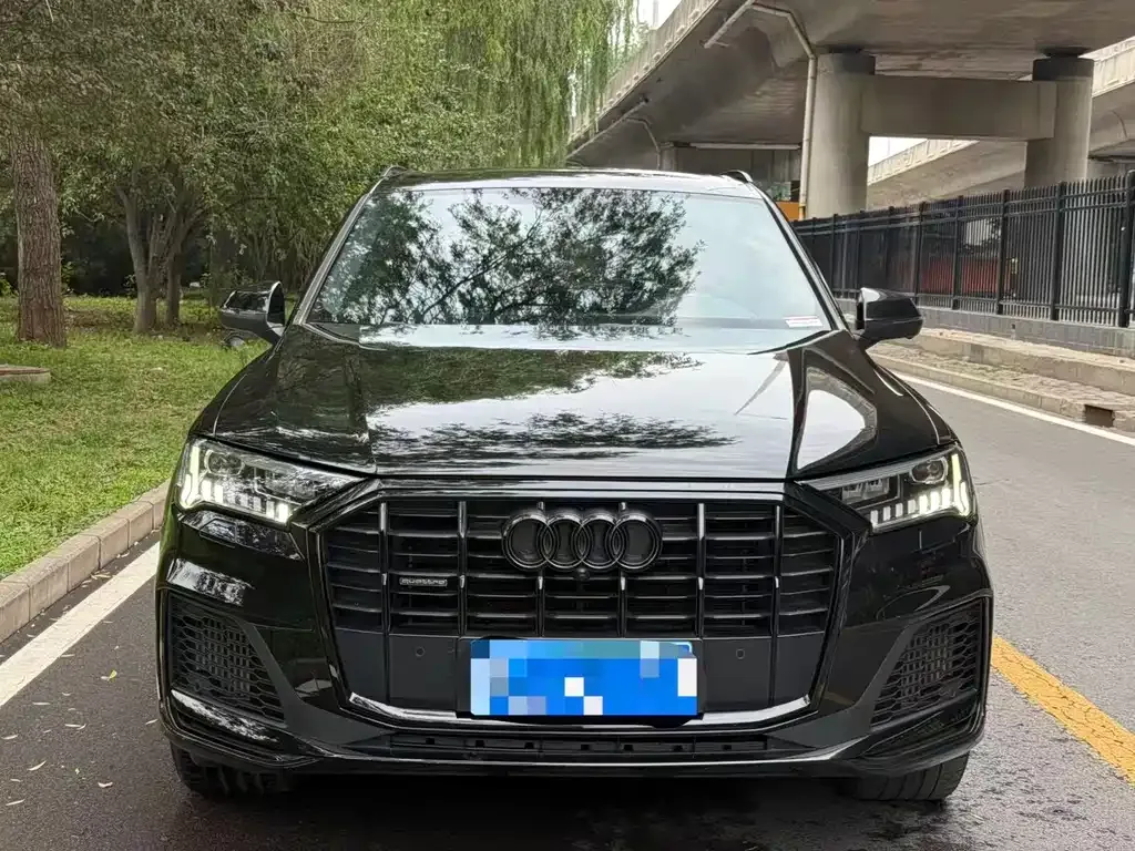 Audi Q7 — фото 3