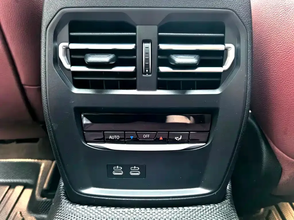BMW 3 Series 2024 из CN, фото 3