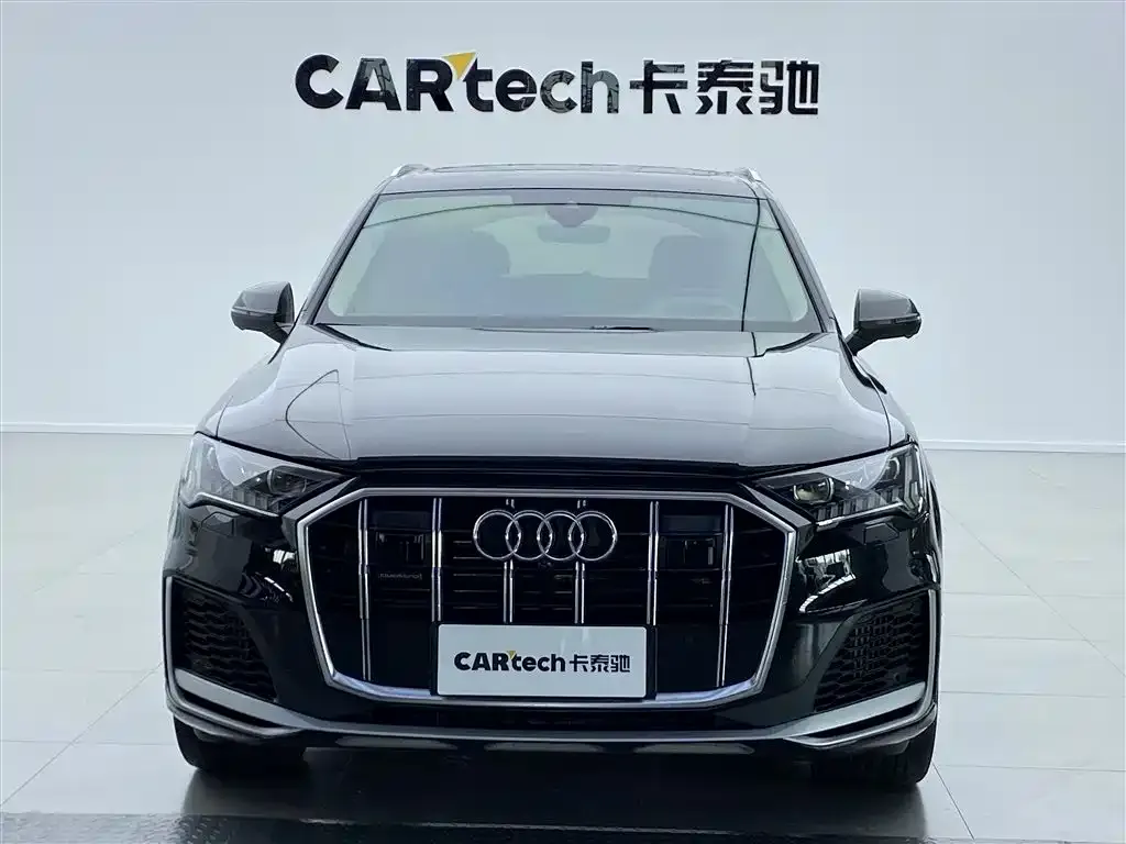 Audi Q7 — фото 7