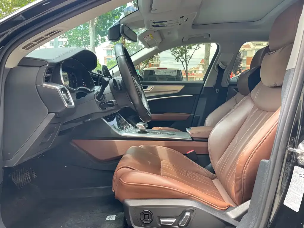 Audi A6L 2024 из CN, фото 8