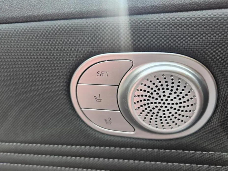Hyundai AVANTE 2023 из KR, фото 6