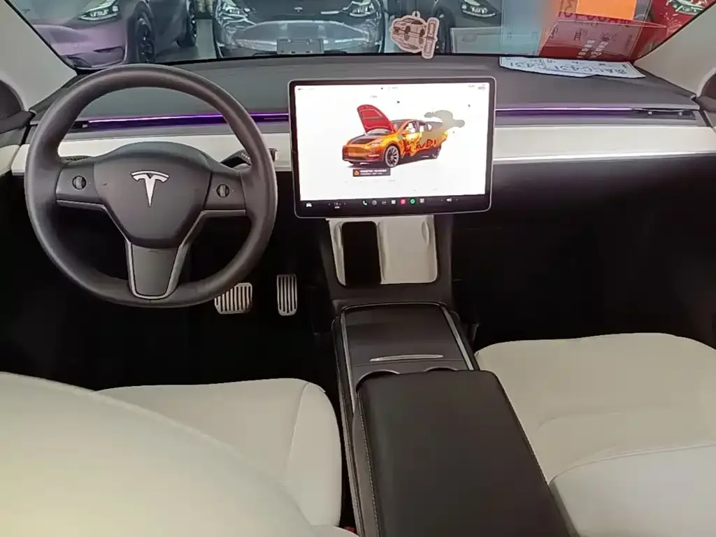Tesla Model Y — фото 3