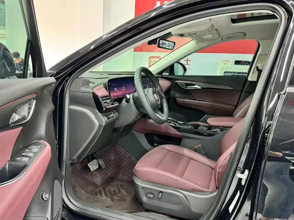 Buick Envision Plus — фото 7