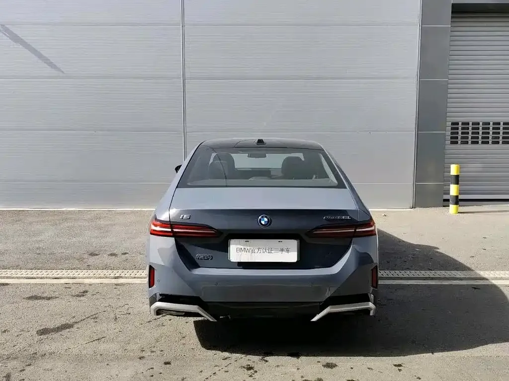 BMW i5 2024 из CN, фото 4
