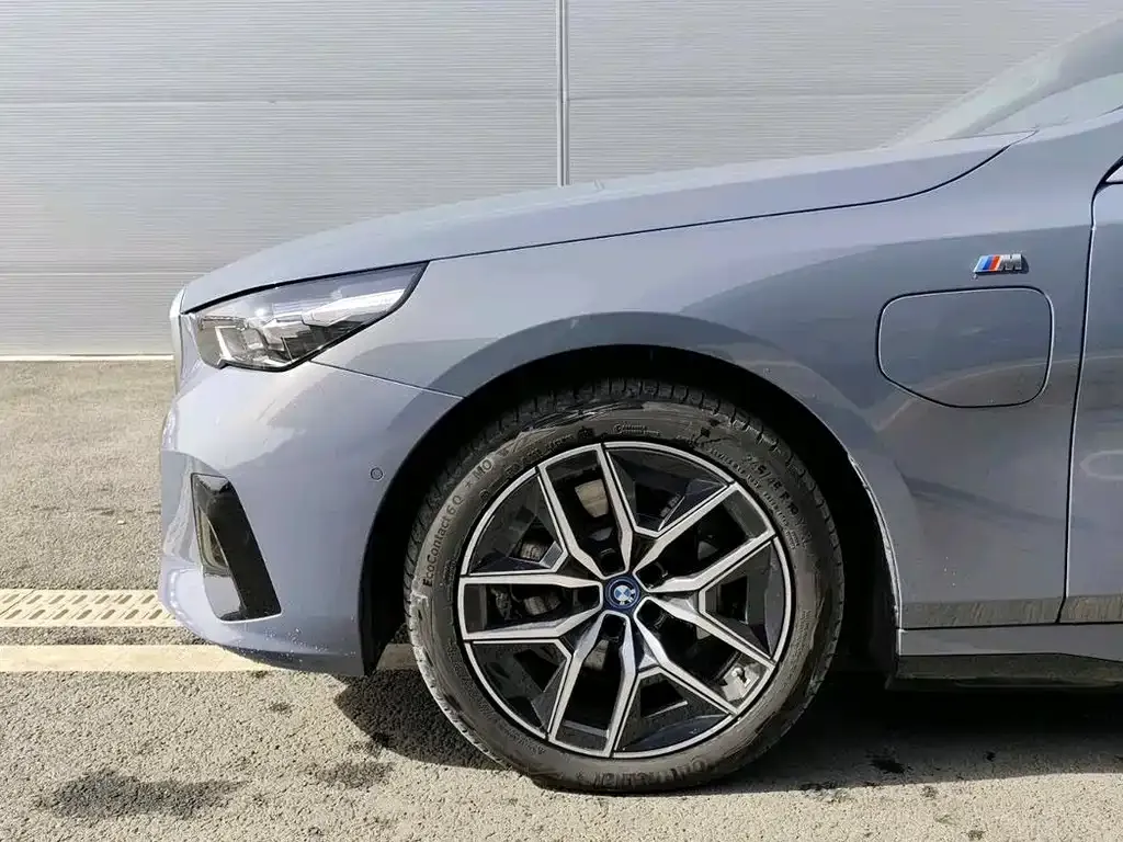 BMW i5 2024 из CN, фото 7