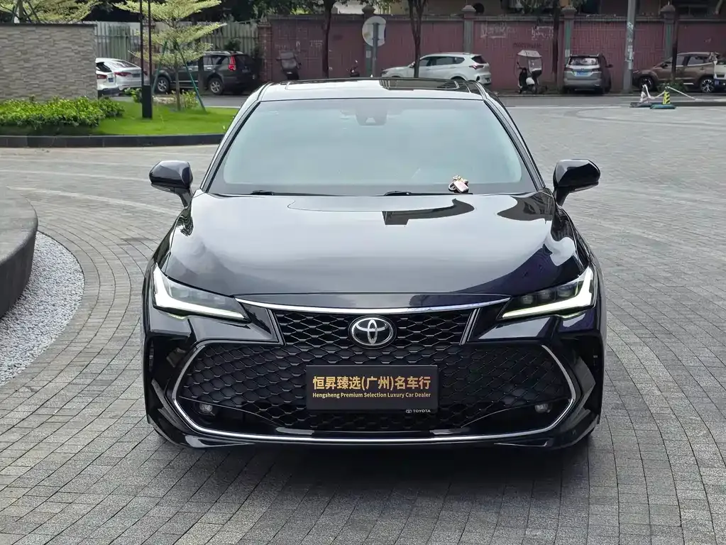 Toyota Avalon — фото 4