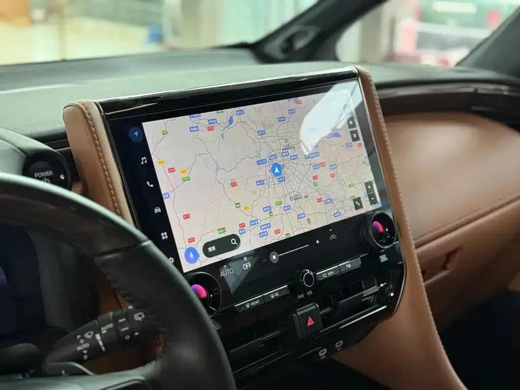 Toyota Alphard — фото 5