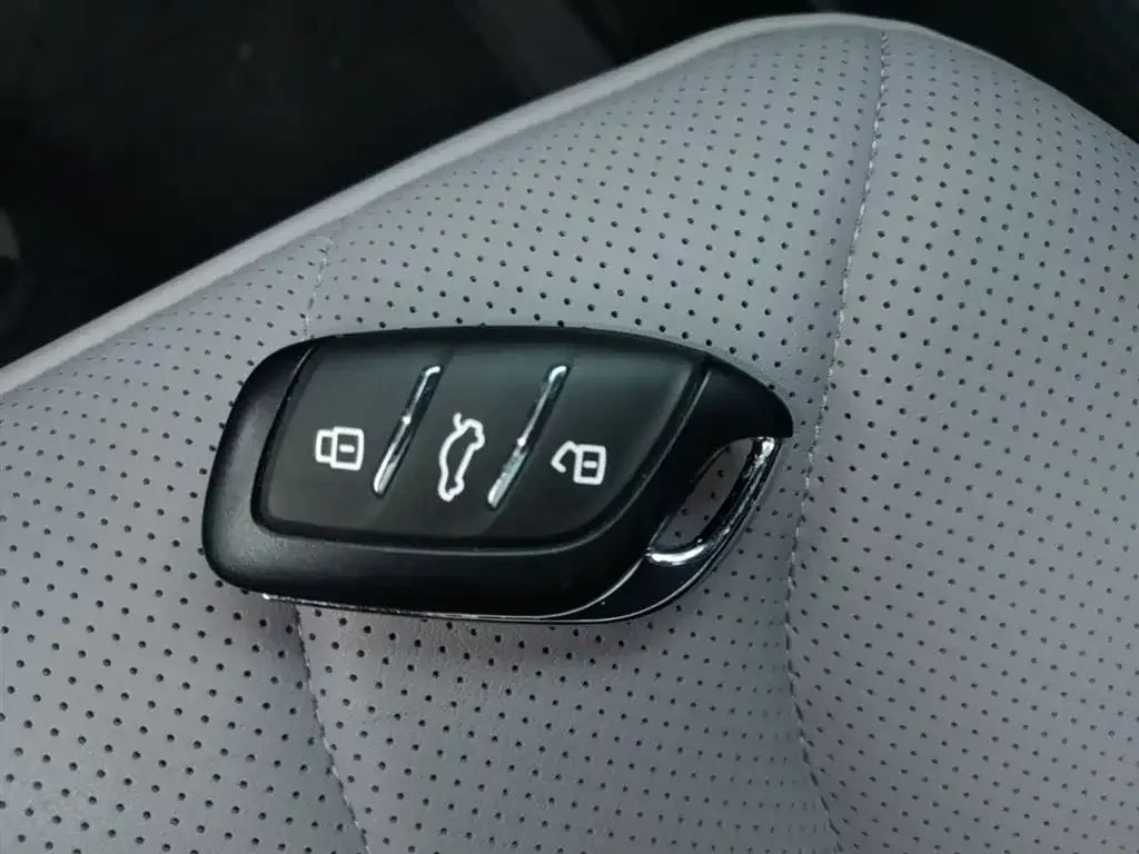 Roewe M7 DMH 2026 из CN, фото 7