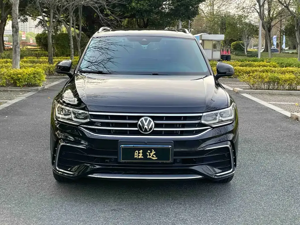 Volkswagen Tiguan L — фото 5