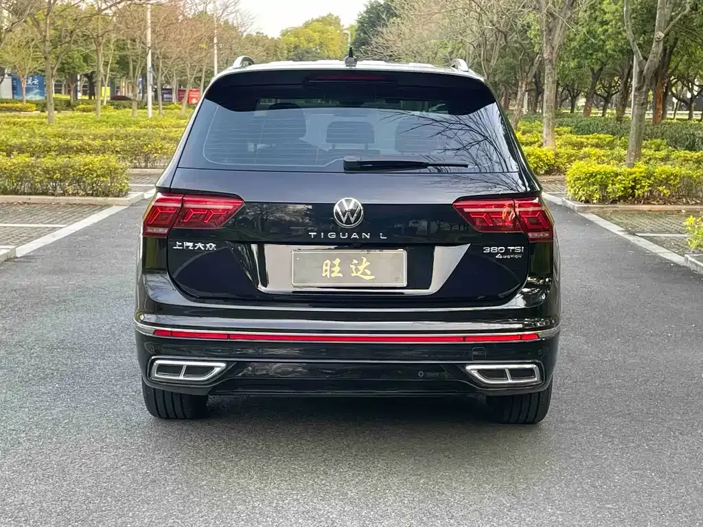 Volkswagen Tiguan L — фото 2