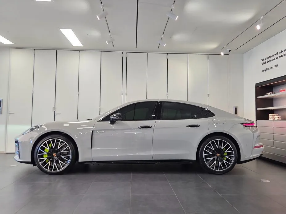 Porsche Panamera 2025 из KR, фото 10