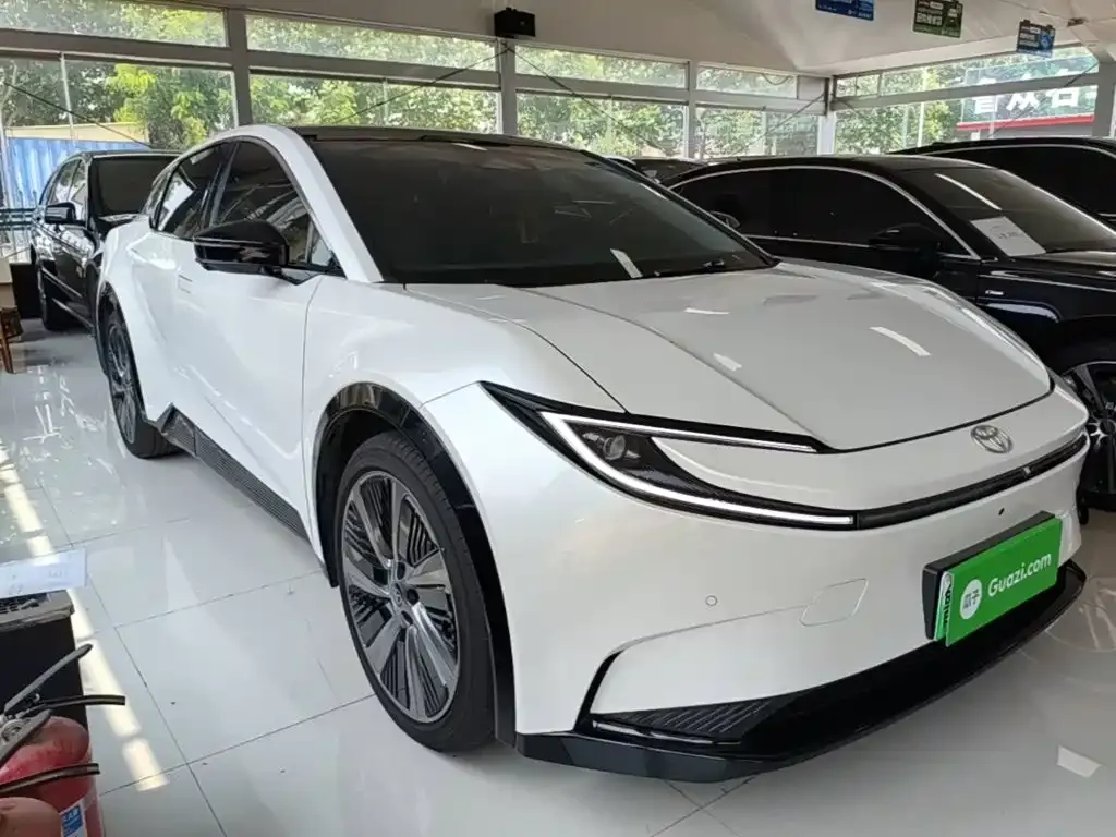 Toyota bZ5 2025 из CN, фото 8