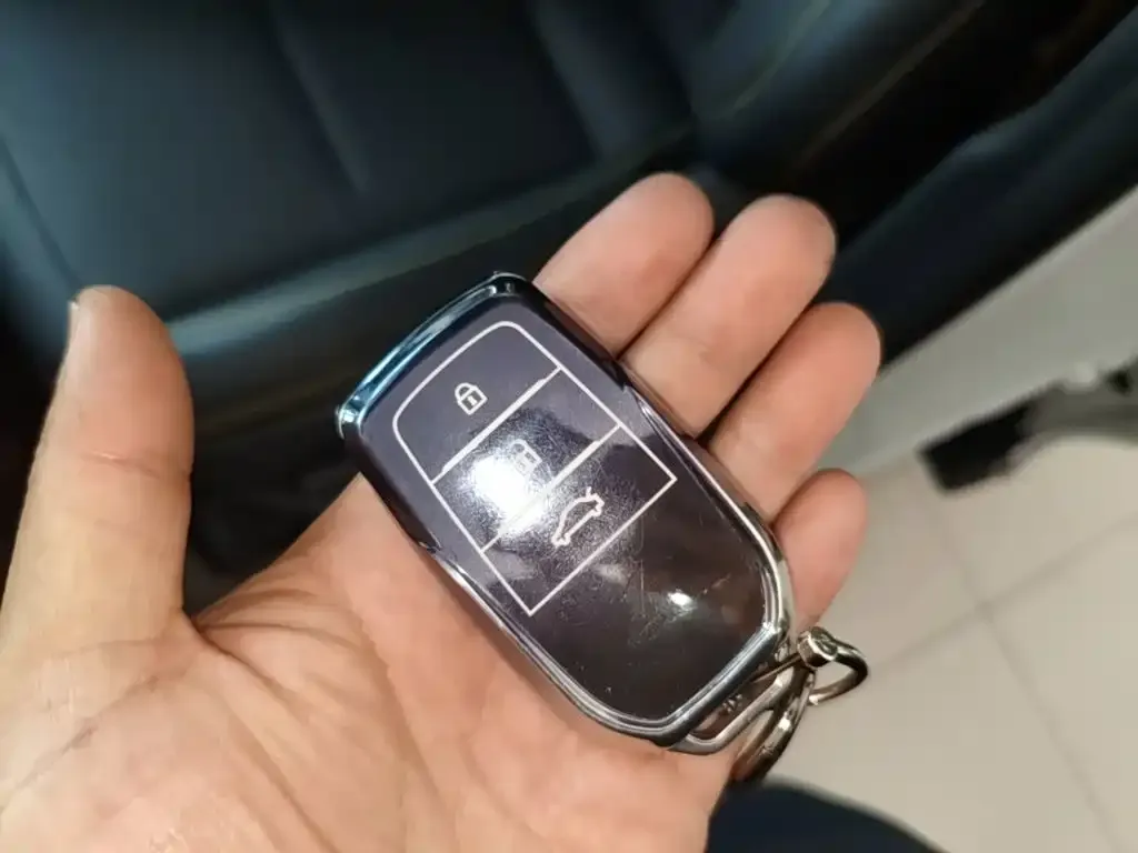 Toyota bZ5 2025 из CN, фото 4