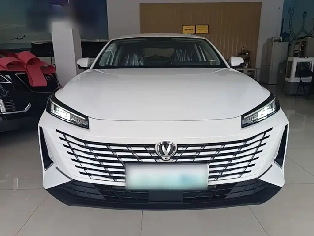 Changan Eado PHEV 2026 из CN, фото 4
