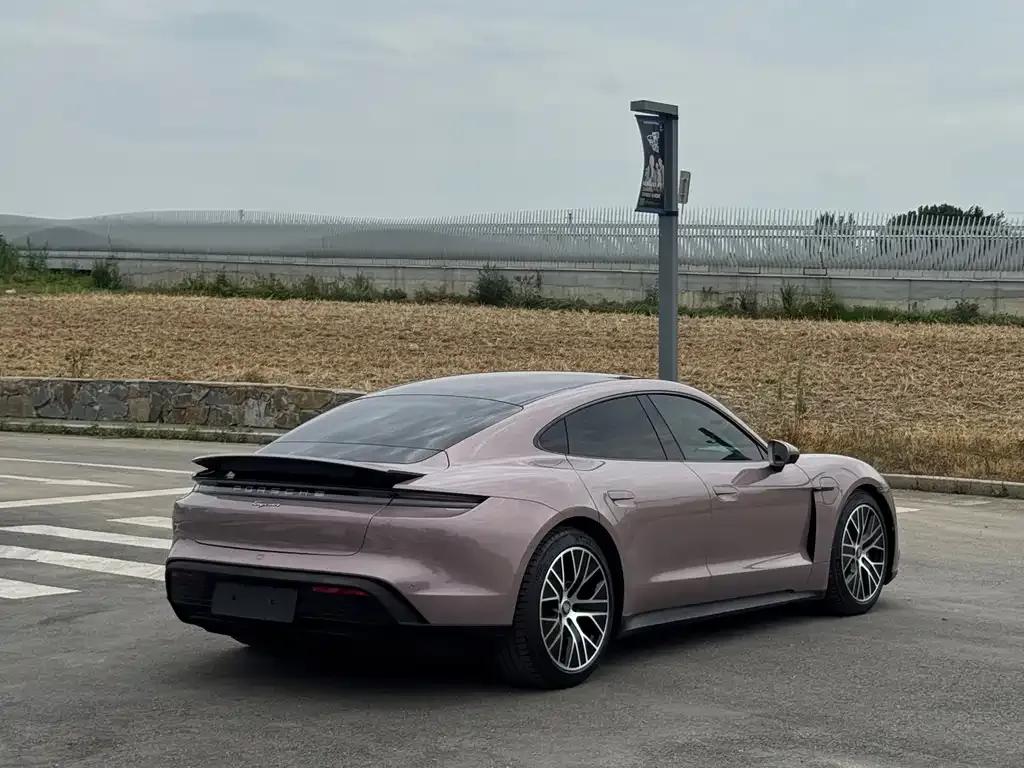 Porsche Taycan 2021 из CN, фото 2