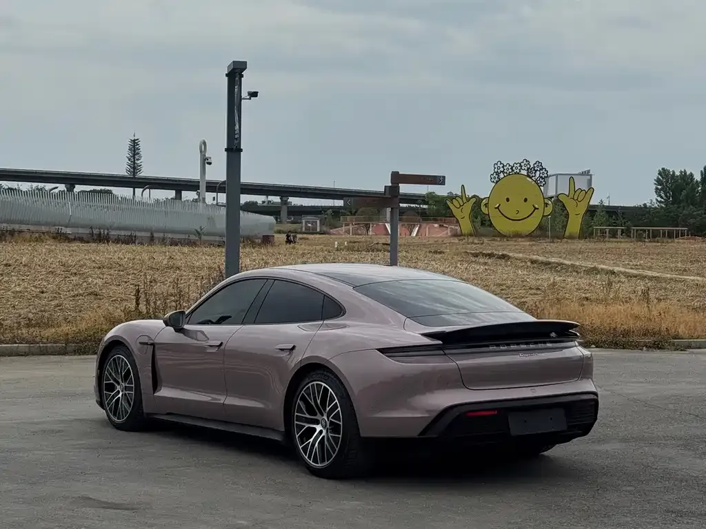 Porsche Taycan 2021 из CN, фото 6