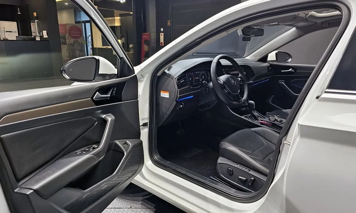 Volkswagen Jetta 2021 из KR, фото 7