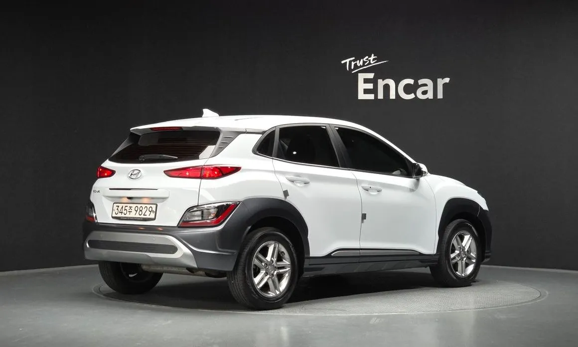 Hyundai Kona — фото 9
