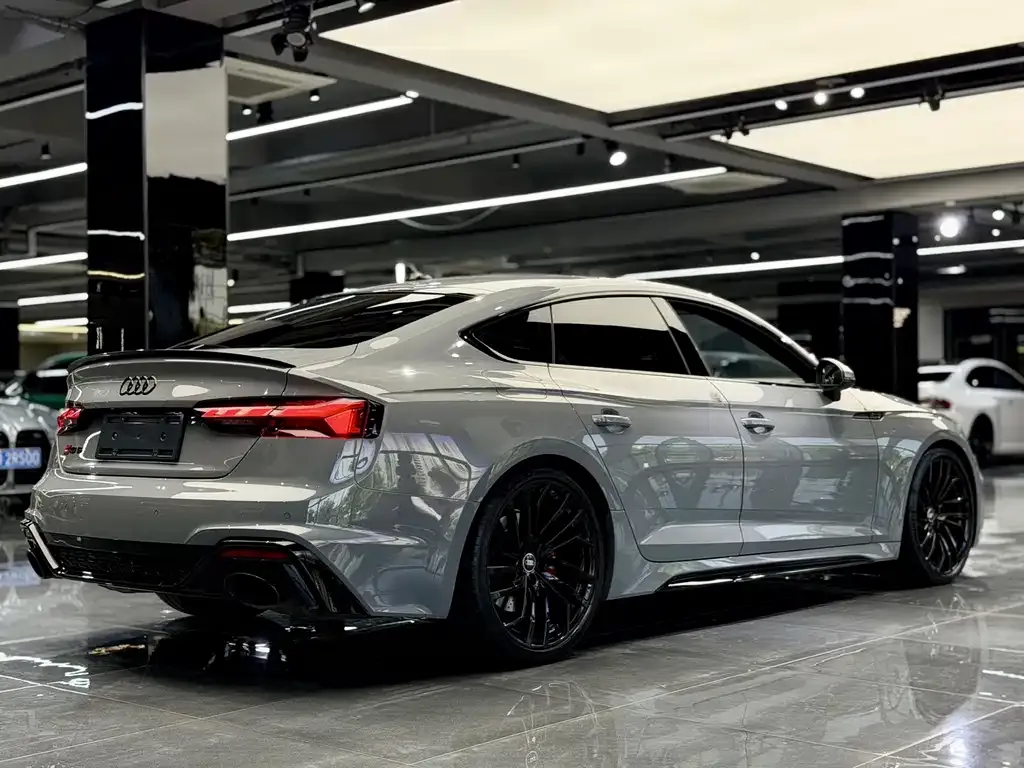 Audi RS 5 2023 из CN, фото 8