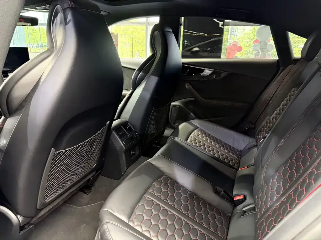 Audi RS 5 2023 из CN, фото 4