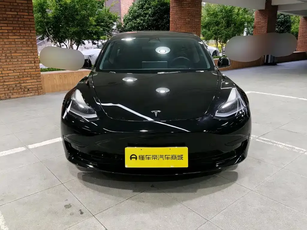Tesla Model 3 — фото 3