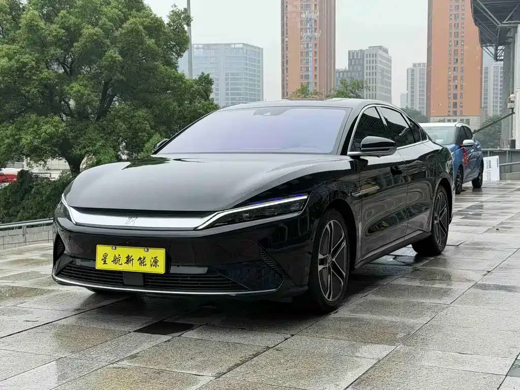 BYD Han — фото 1