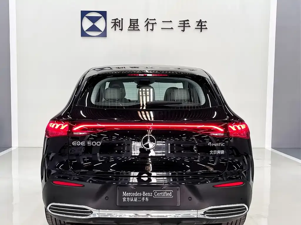 Mercedes-Benz EQE SUV — фото 4