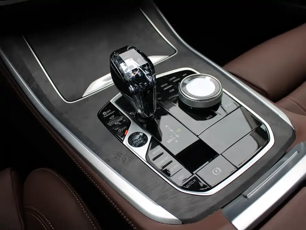 BMW X5 (Import) — фото 2