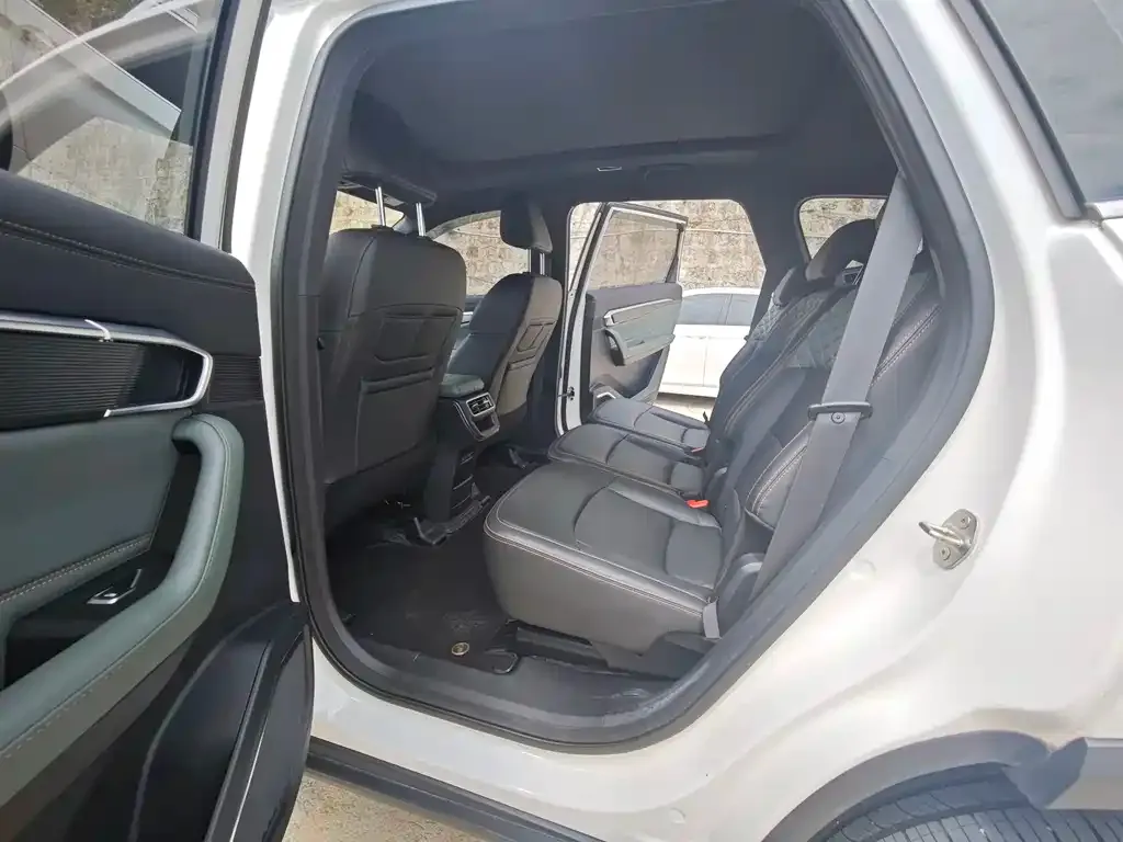 Geely Haoyue L 2024 из CN, фото 2