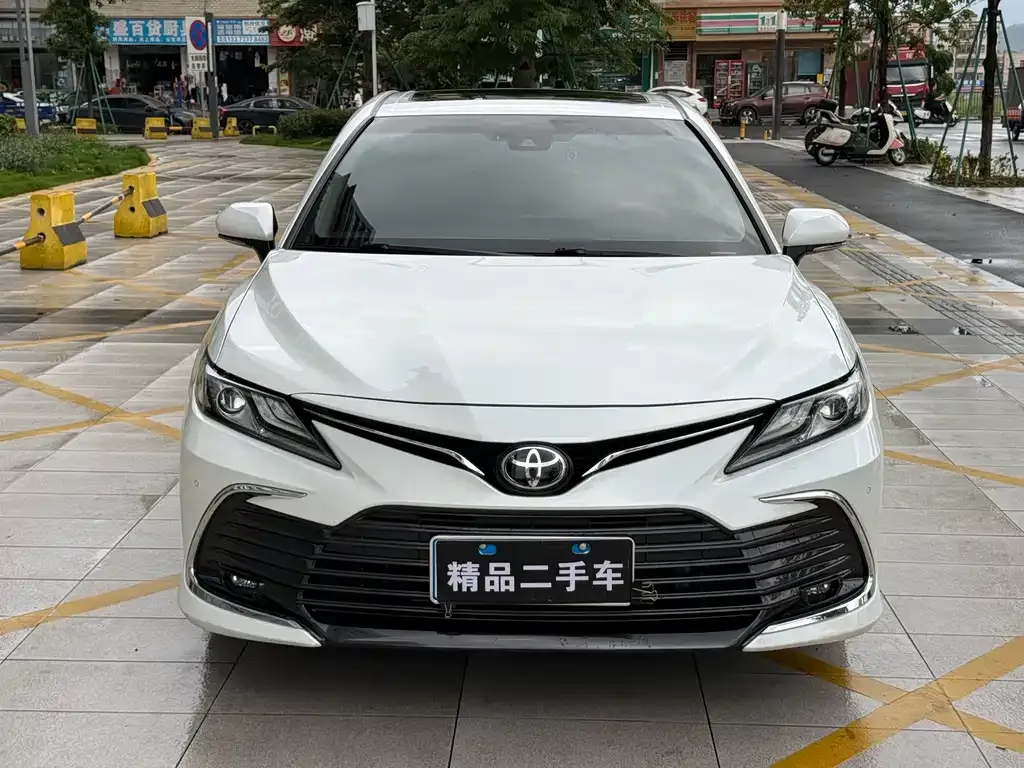 Toyota Camry 2023 из CN, фото 9