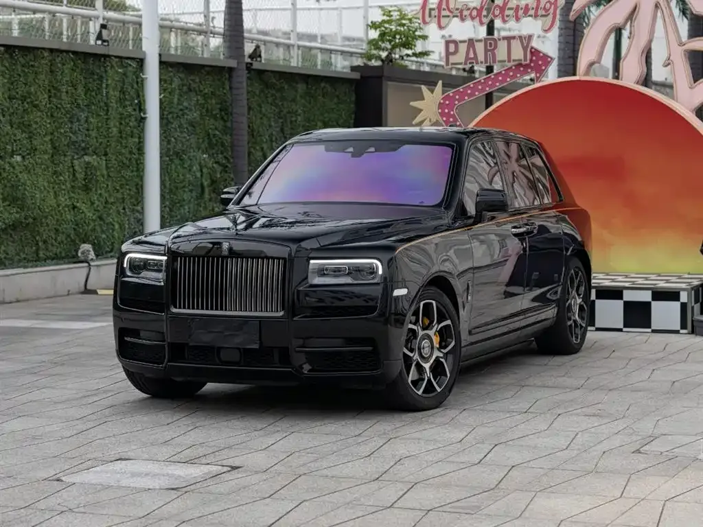 Rolls-Royce Cullinan — фото 1